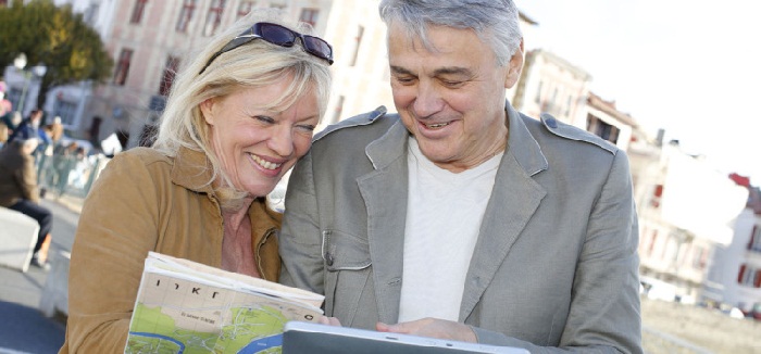 How to Make Traveling Easy and Safe for Seniors